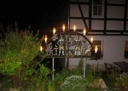 ゲストハウス Herrberge Pilgerglueck *